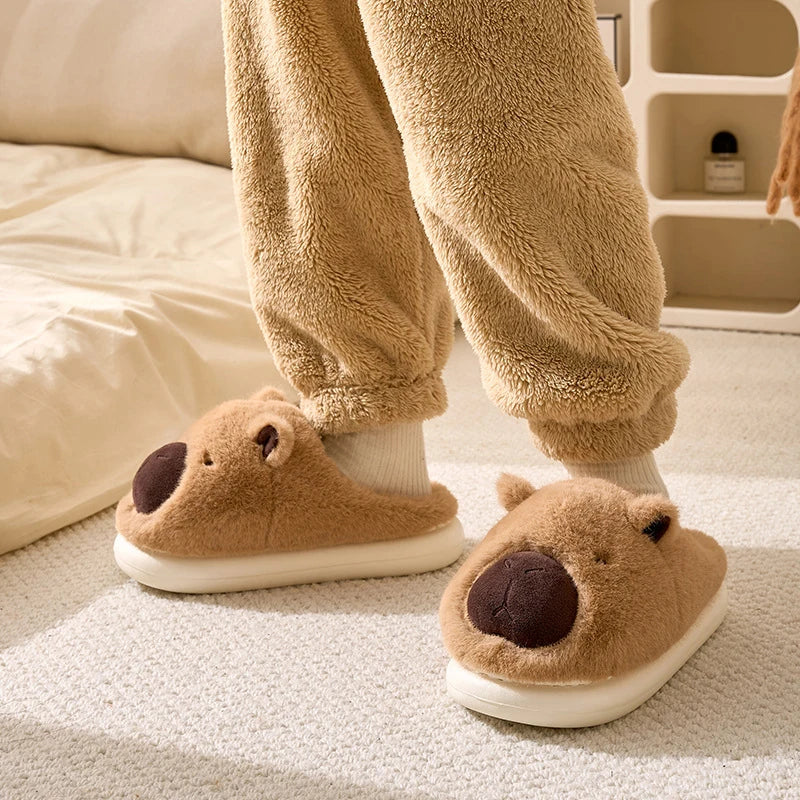 Pantoufles Capybara en Peluche – Chaussons Doux & Antidérapants
